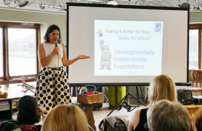 Author Ali McClure speaking at the Thrive conference hosted by Diagrama Foundation